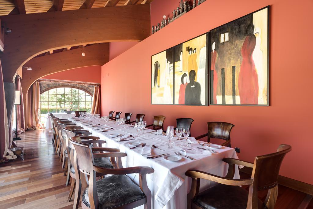 Hotel & Spa Monasterio De Boltana Bagian luar foto The restaurant