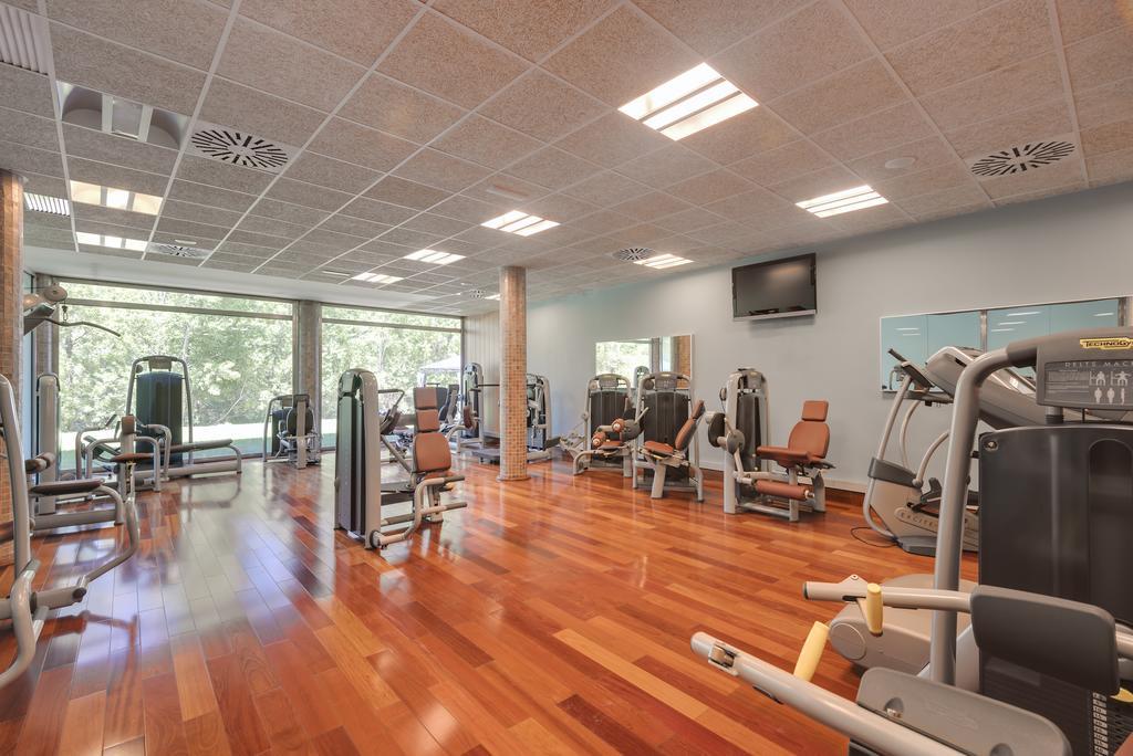 Hotel & Spa Monasterio De Boltana Bagian luar foto The gym at the hotel